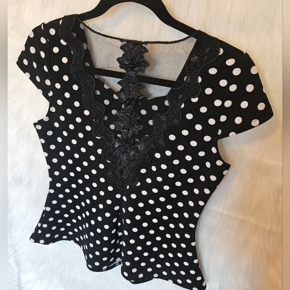 Mauve Retro Polka Dot, Lace & Mesh Peplum Blouse - Picture 4 of 7